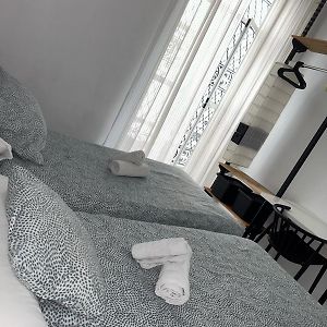 Habitación con 2 Camas Individuales